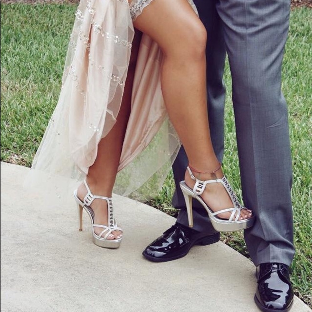 Prom dress - Picture 6 of 7